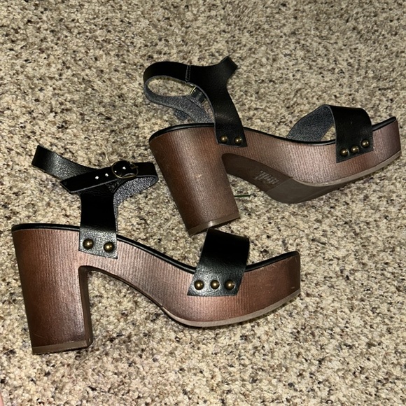 TORRID SANDALS WEDGE - Picture 5 of 8